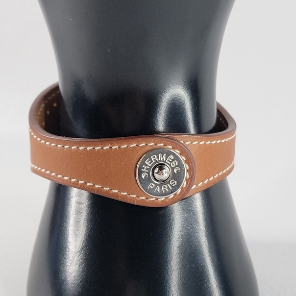 HERMES Evelyne Leather Bracelet - Picture 6 of 11